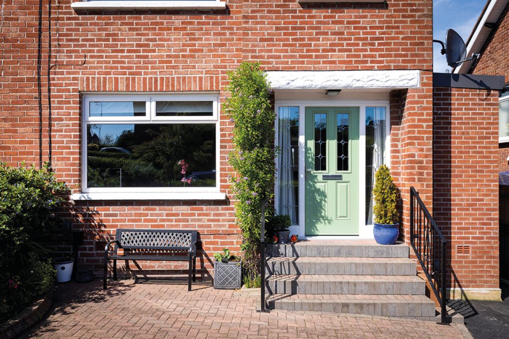 Porch and garage design